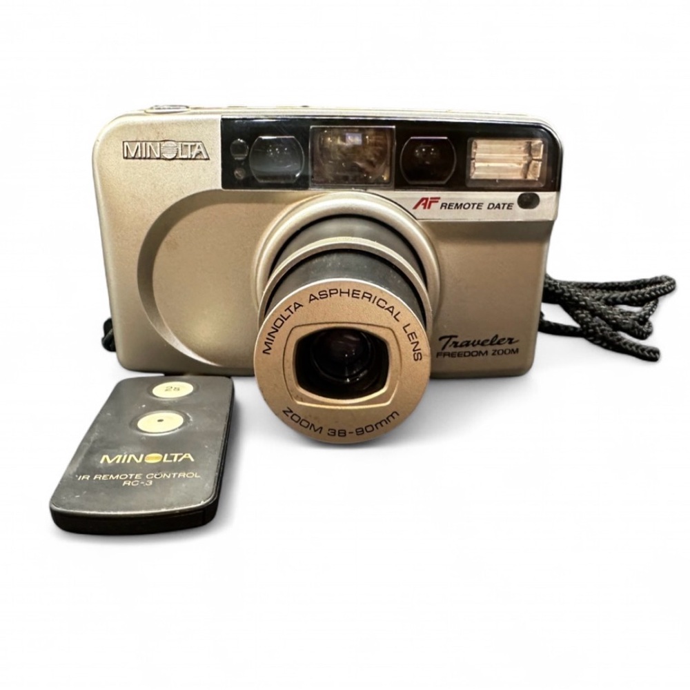 Minolta Freedom Zoom Traveler AF 35mm Film Camera TESTED + Remote & Battery